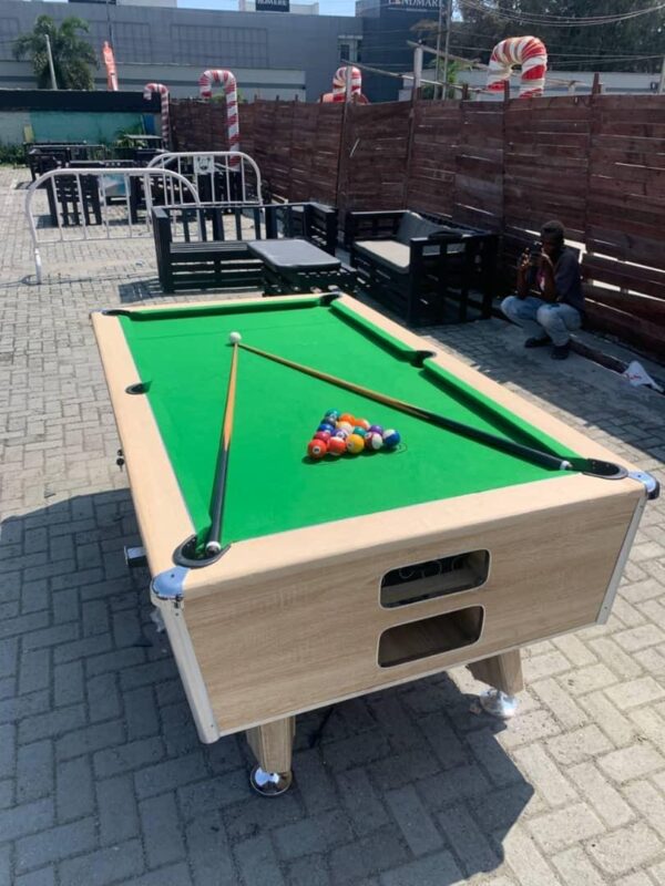 British coin and marble top snooker